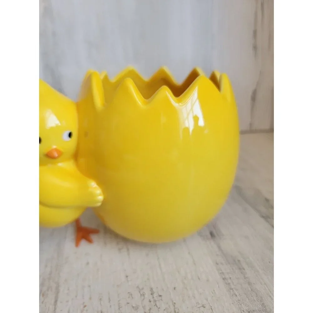 Teleflora yellow chick egg plants holder vintage easter‎ spring